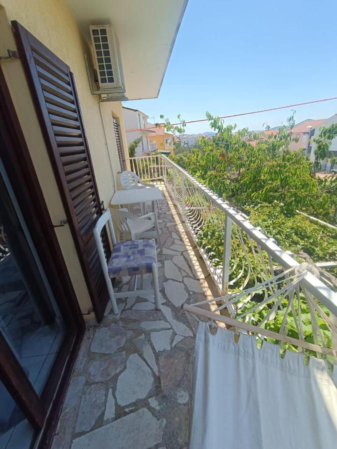 Tribunj Apartmani 外观 照片
