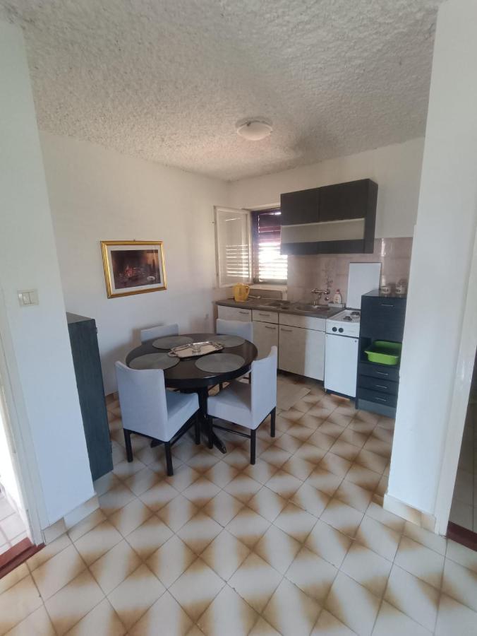 Tribunj Apartmani 外观 照片