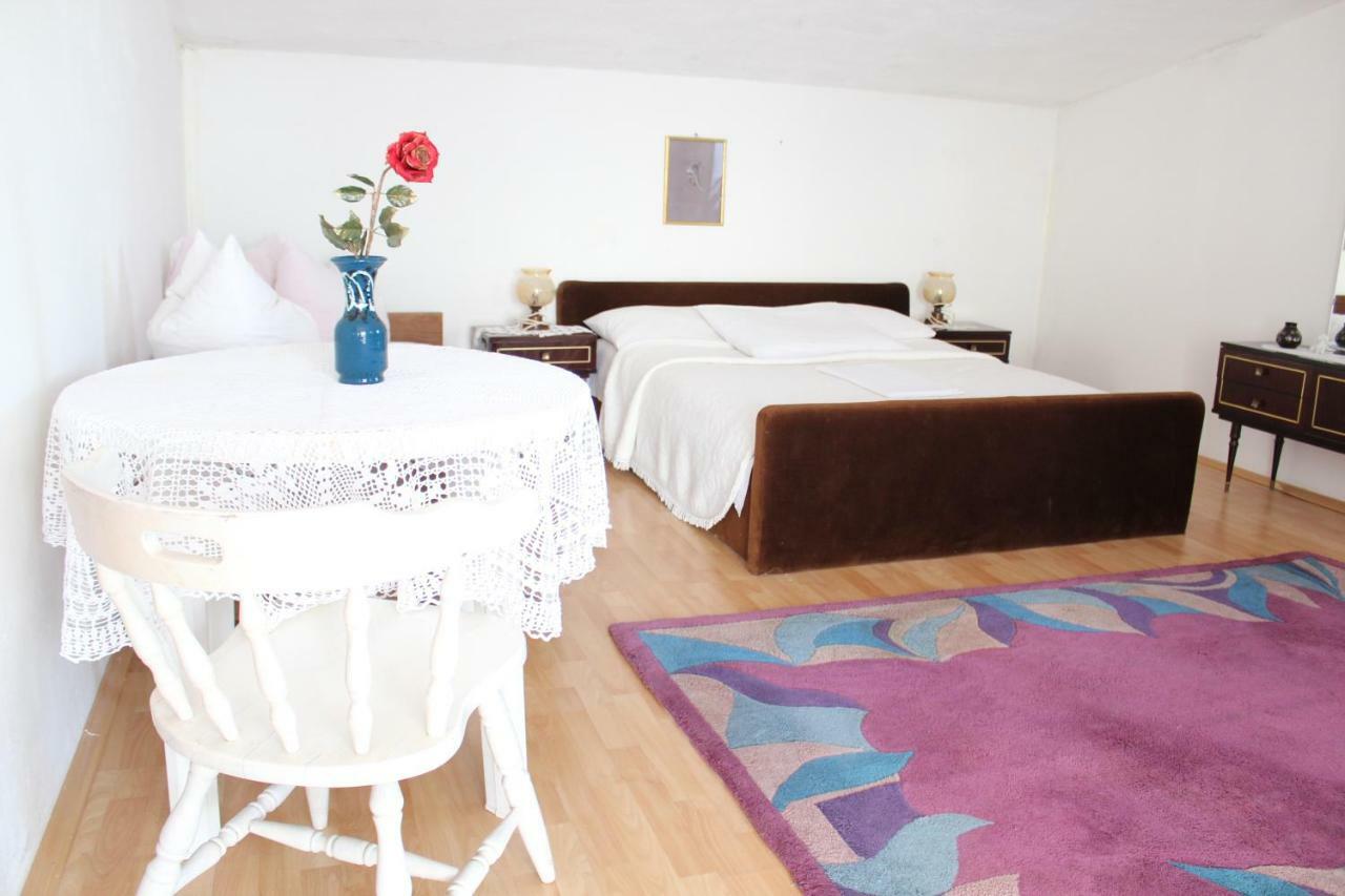 Tribunj Apartmani 外观 照片