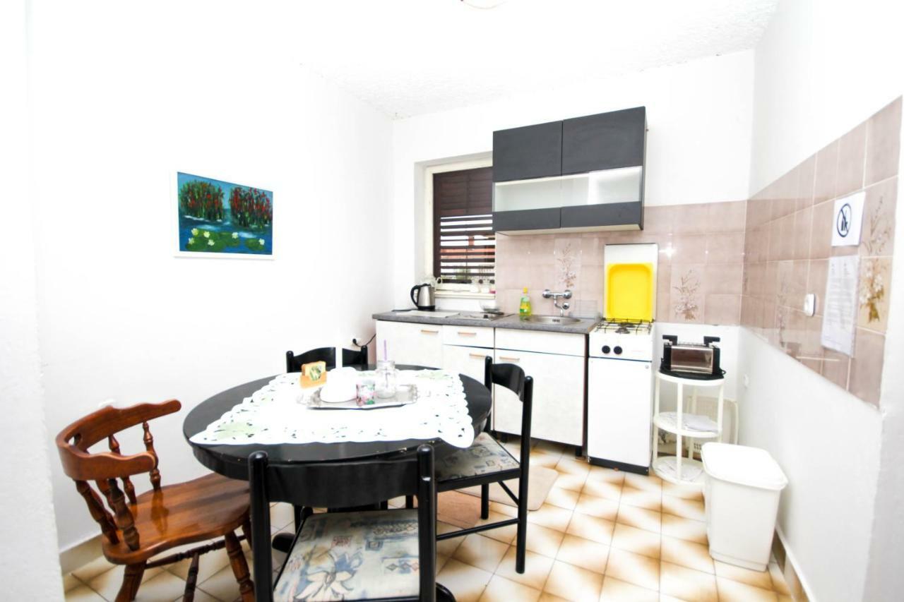 Tribunj Apartmani 外观 照片